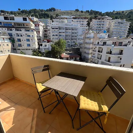 Stylish & Spacious Near The Sarande